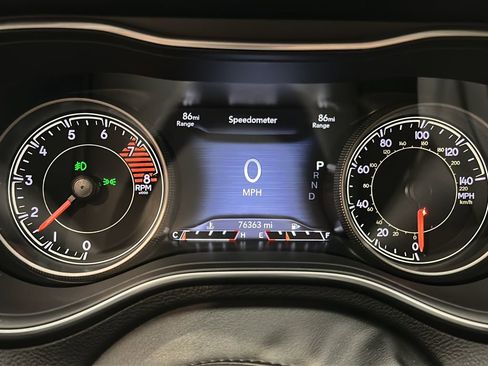 Used 2019 Jeep Cherokee Limited image 21