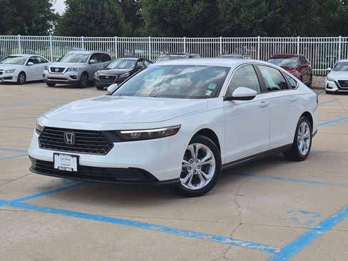 Used 2024 Honda Accord LX image 2