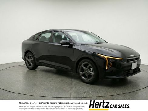 Used 2025 Kia K4 FWD image 1