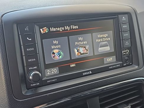 Used 2019 Dodge Grand Caravan SXT FWD image 26