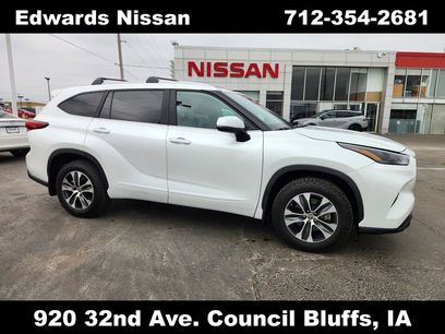 Used 2023 Toyota Highlander XLE