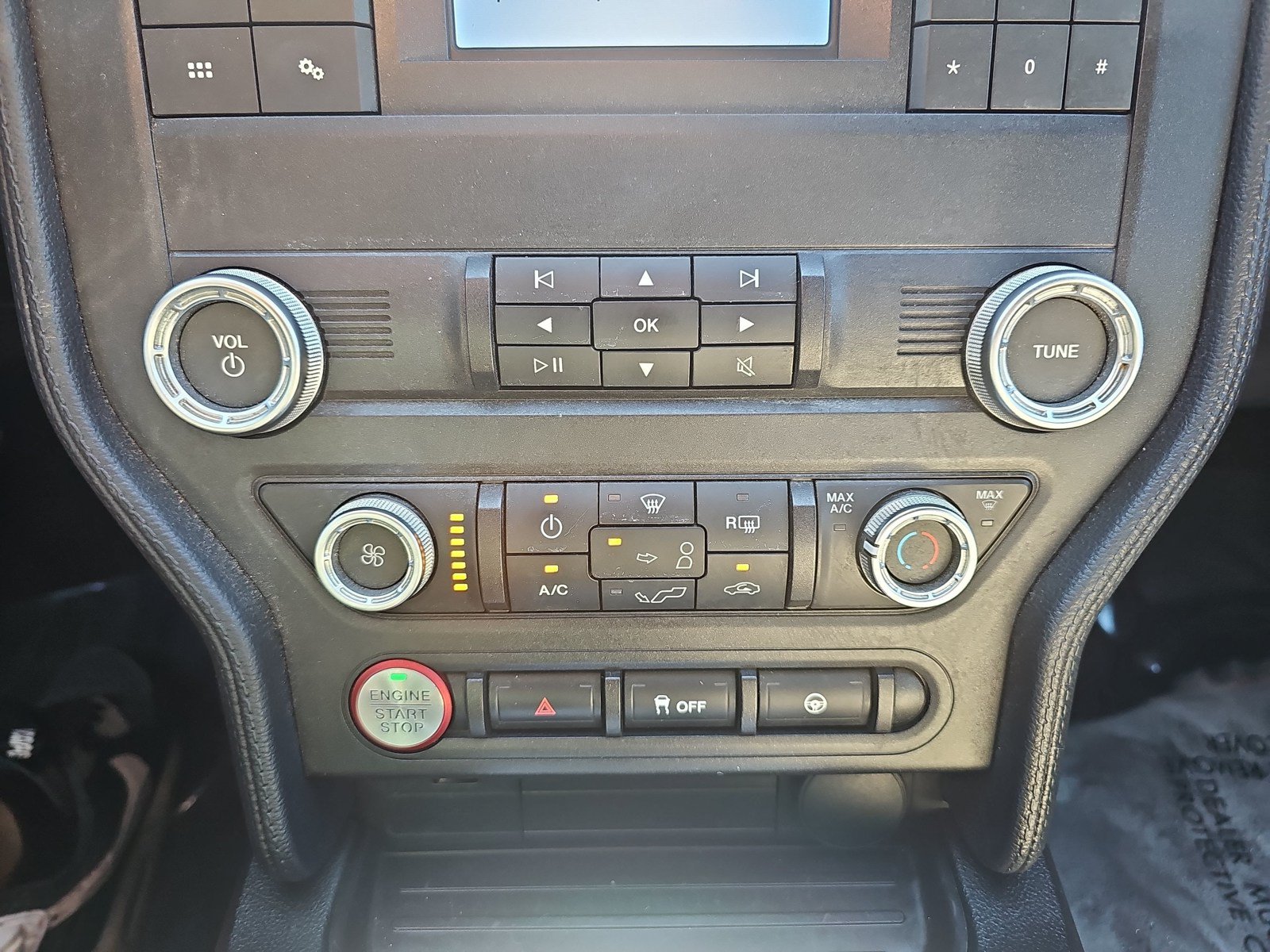 Used 2019 Ford Mustang Convertible RWD image 20