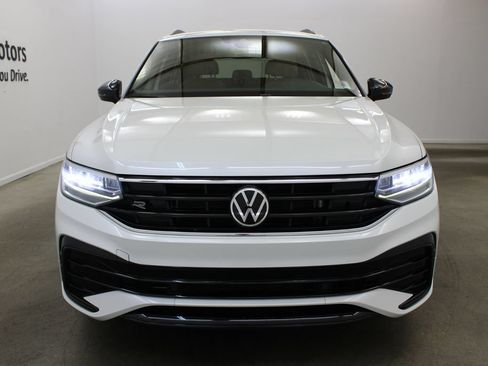 Used 2023 Volkswagen Tiguan SE R-Line FWD image 7
