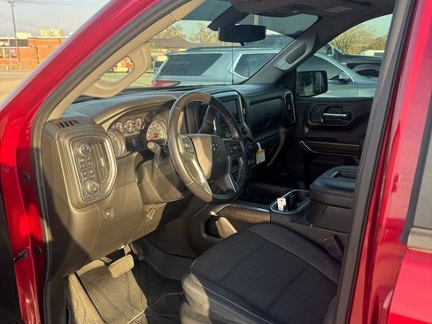 Used 2019 Chevrolet Silverado 1500 LT Trail Boss image 8