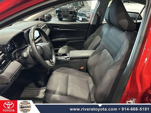 Used 2025 Toyota Camry LE w/ Convenience Package FWD image 14
