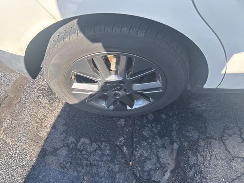 Used 2021 Kia Soul S image 6