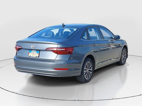 Used 2021 Volkswagen Jetta SE image 5