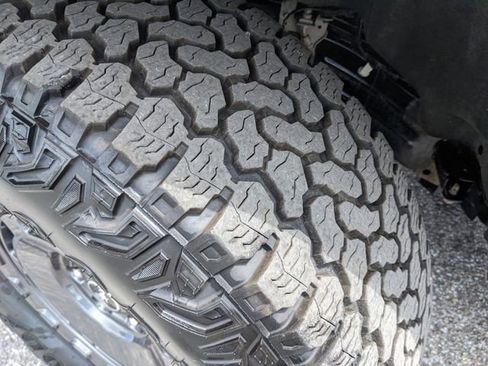Used 2025 Ford Bronco Badlands w/ Sasquatch Package AWD/4WD image 34