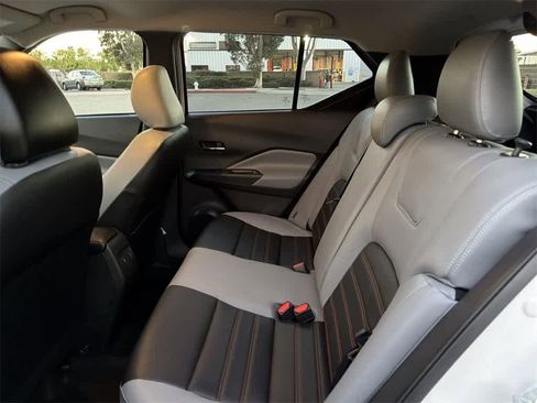 Used 2023 Nissan Kicks SR w/ SR Premium Package image 28