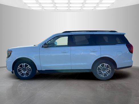 New 2025 Ford Expedition Active image 7