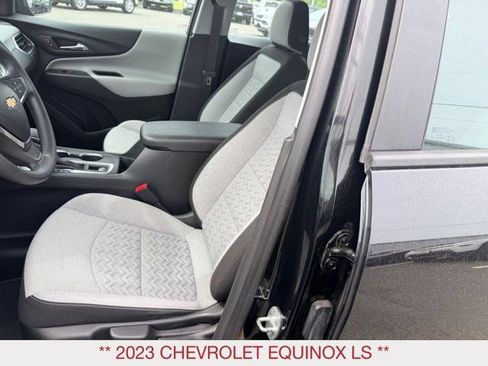 Used 2023 Chevrolet Equinox LS AWD/4WD image 12