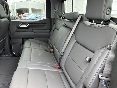 New 2026 GMC Sierra 1500 SLT w/ SLT Premium Plus Package AWD/4WD image 21