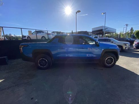 Used 2026 Chevrolet Silverado EV Trail Boss AWD/4WD image 7