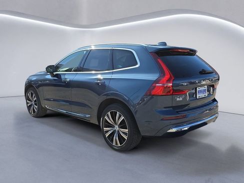 Used 2023 Volvo XC60 B5 Plus w/ Climate Package image 5