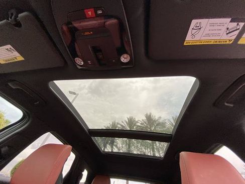 Used 2024 Kia Sportage SX FWD image 15