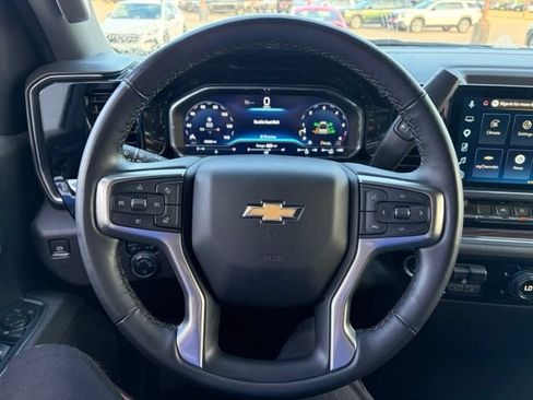 Used 2025 Chevrolet Silverado 1500 LT RWD image 10