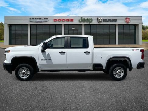 Used 2025 Chevrolet Silverado 2500 W/T AWD/4WD image 7