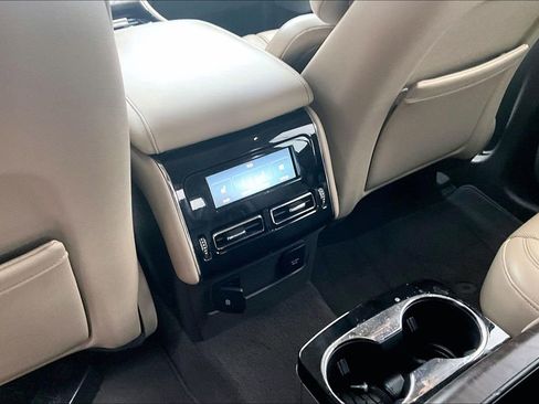 Used 2020 Lincoln Aviator Reserve w/ Equipment Group 202A image 25