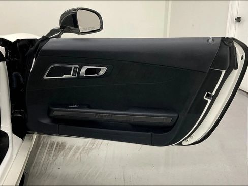 Used 2018 Mercedes-Benz AMG GT R image 17