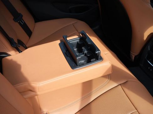 New 2026 BMW 330i xDrive Sedan w/ M Sport Package image 10