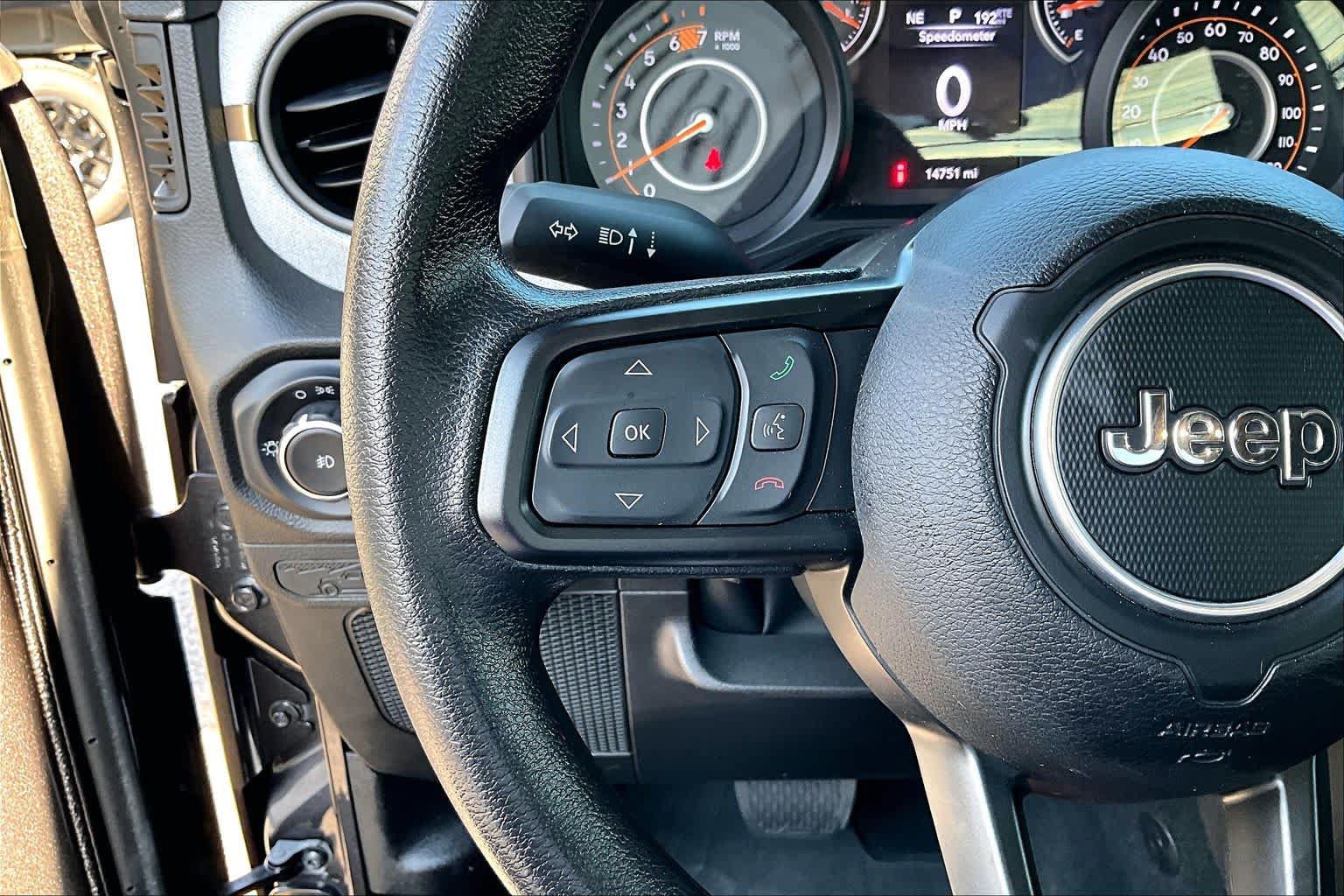 Used 2025 Jeep Wrangler Unlimited Sport AWD/4WD image 24