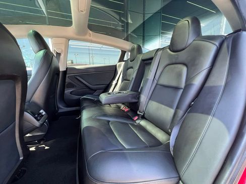 Used 2020 Tesla Model 3 Long Range image 23