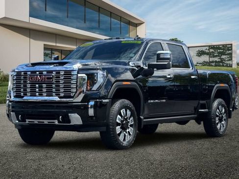 Used 2024 GMC Sierra 2500 Denali w/ Technology Package AWD/4WD image 8