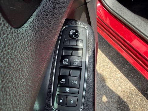Used 2019 Chrysler 300 Touring w/ Sport Appearance Package RWD image 21