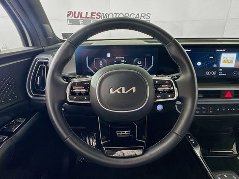 Used 2025 Kia Sorento SX Prestige image 11