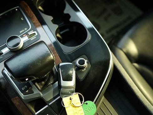 Used 2018 Audi Q7 3.0T Premium Plus w/ Premium Plus Package image 29