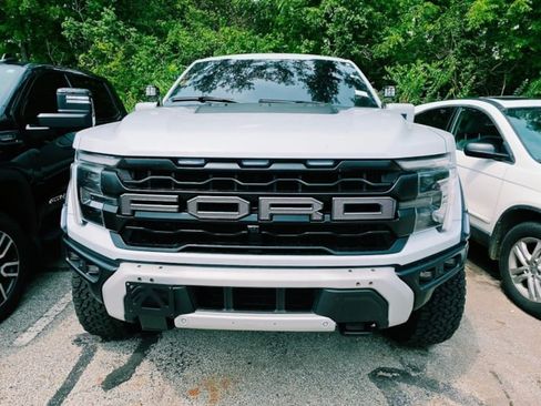 Used 2025 Ford F150 Raptor AWD/4WD image 2