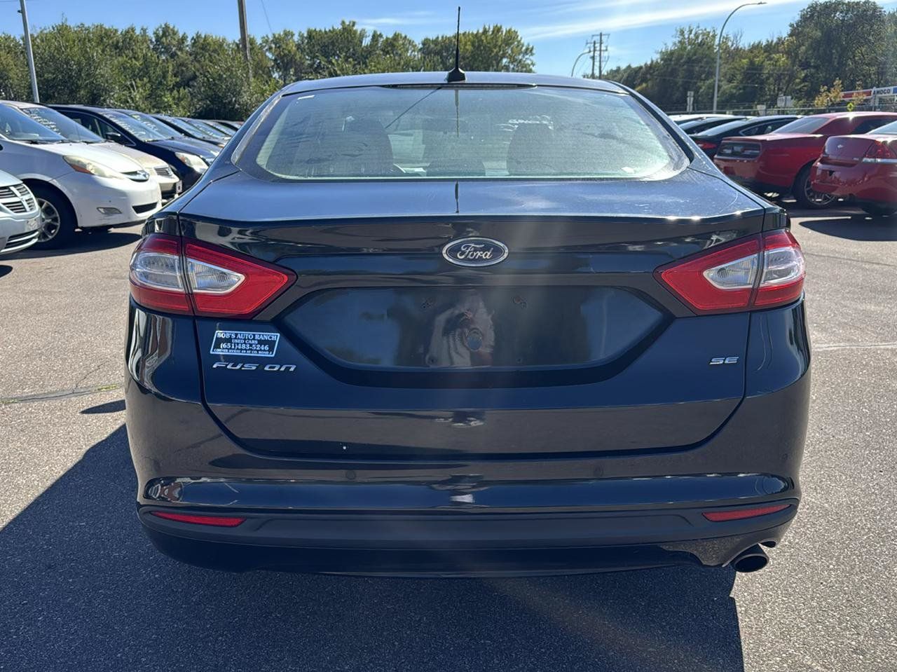 Used 2013 Ford Fusion SE FWD image 6