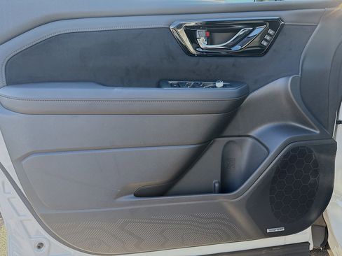 New 2025 Subaru Forester Touring image 22