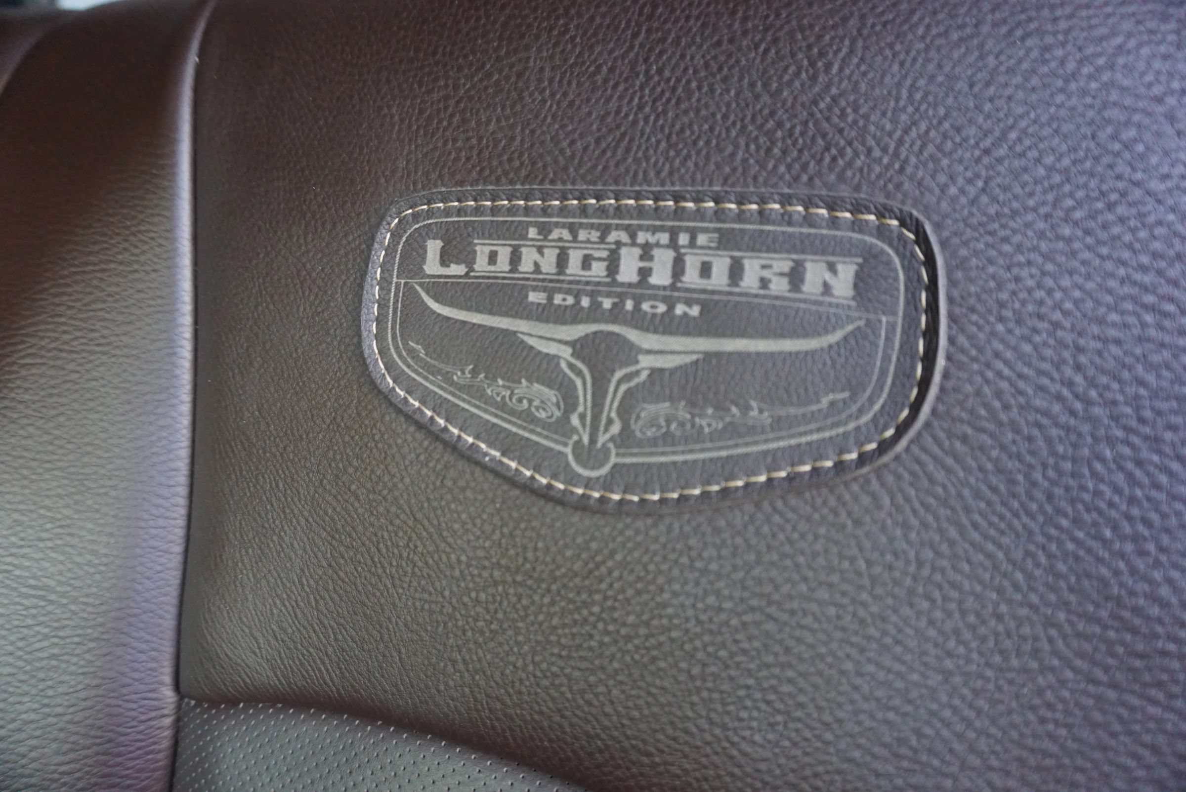 Used 2016 RAM 1500 Laramie Longhorn w/ Convenience Group AWD/4WD image 19