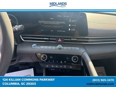 Used 2023 Hyundai Elantra SEL w/ Convenience Package FWD image 30