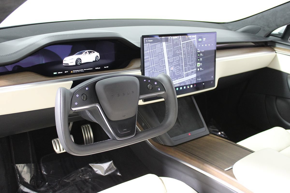 Used 2023 Tesla Model S Standard Range AWD/4WD image 6