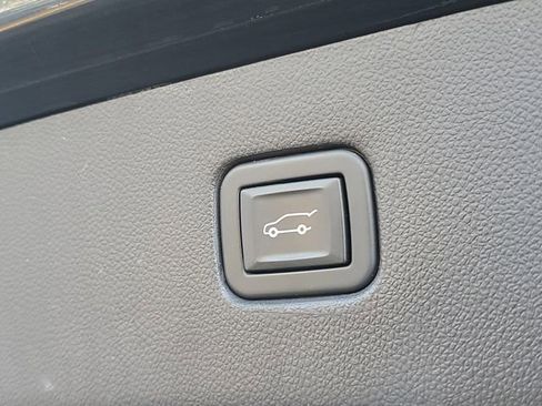 Certified 2020 Chevrolet Blazer LT FWD image 8