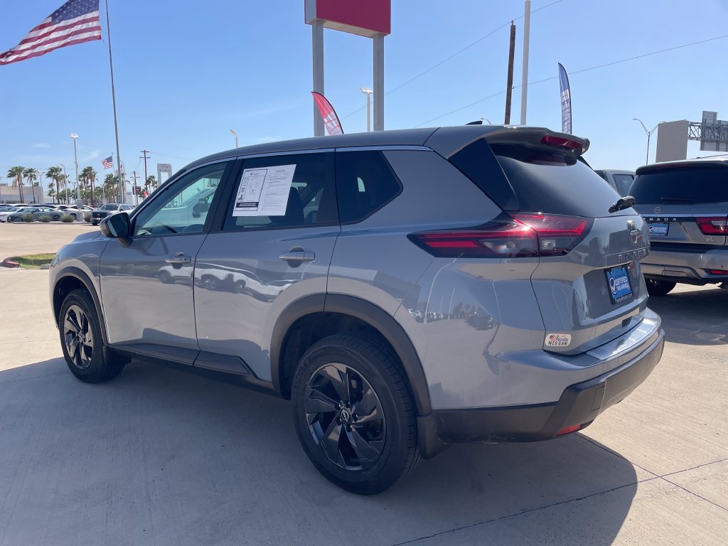 Certified 2026 Nissan Rogue SV FWD image 3