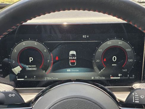Used 2025 Nissan Kicks SR FWD image 18