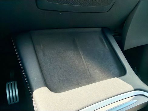 Used 2021 Tesla Model Y Performance image 30