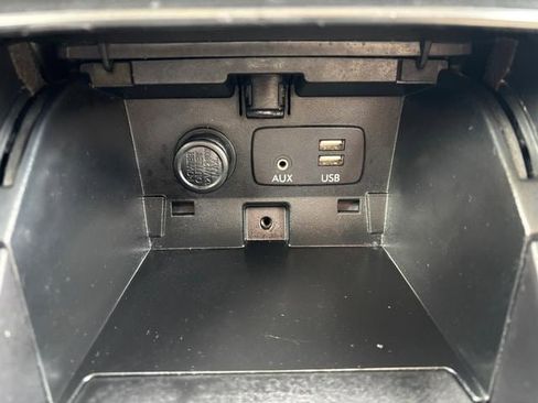 Used 2016 Subaru Legacy 2.5i Premium image 22