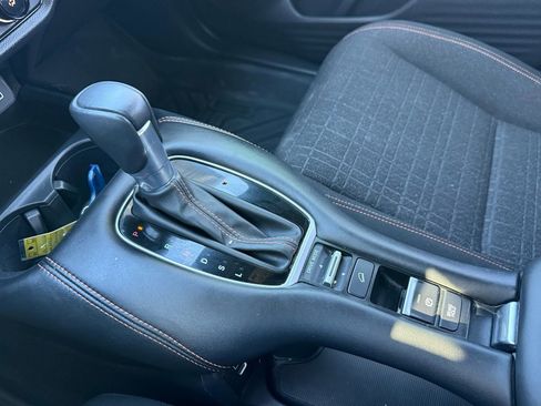 Used 2024 Honda HR-V Sport image 17