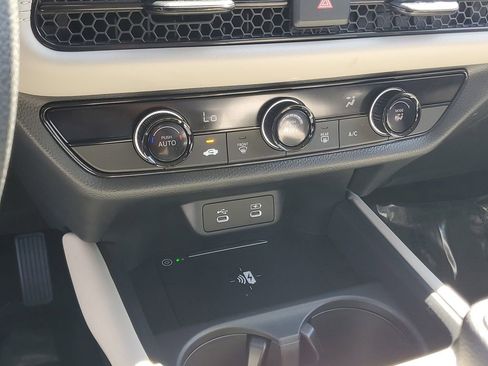 Certified 2026 Honda HR-V LX image 30