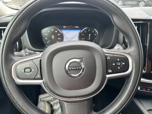 Used 2018 Volvo XC60 T6 Momentum w/ Advanced Package AWD/4WD image 26