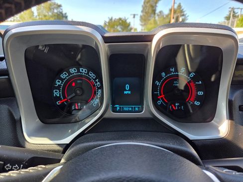 Used 2010 Chevrolet Camaro SS RWD image 10