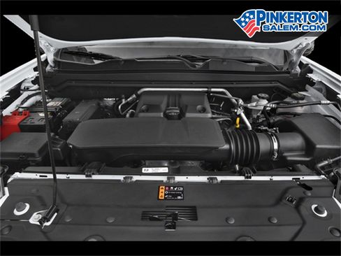 New 2024 Chevrolet Colorado LT w/ LT Convenience Package II image 32