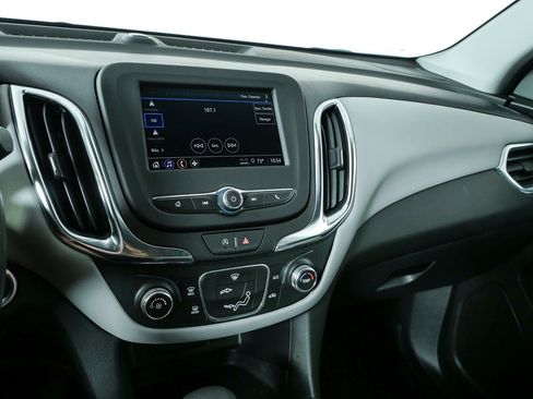 Certified 2024 Chevrolet Equinox LS w/ LS Convenience Package FWD image 12