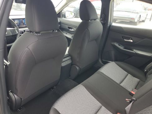 New 2026 Nissan Sentra SV w/ SV Convenience Package FWD image 9
