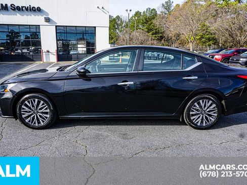 Used 2023 Nissan Altima 2.5 SV image 7