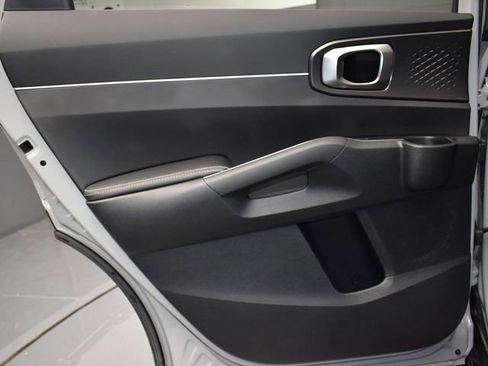 Certified 2025 Kia Sorento S w/ Panoramic Sunroof Package FWD image 16